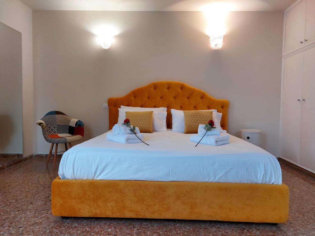 Ca' Francesca Suite Terrace In Venecia Exterior foto